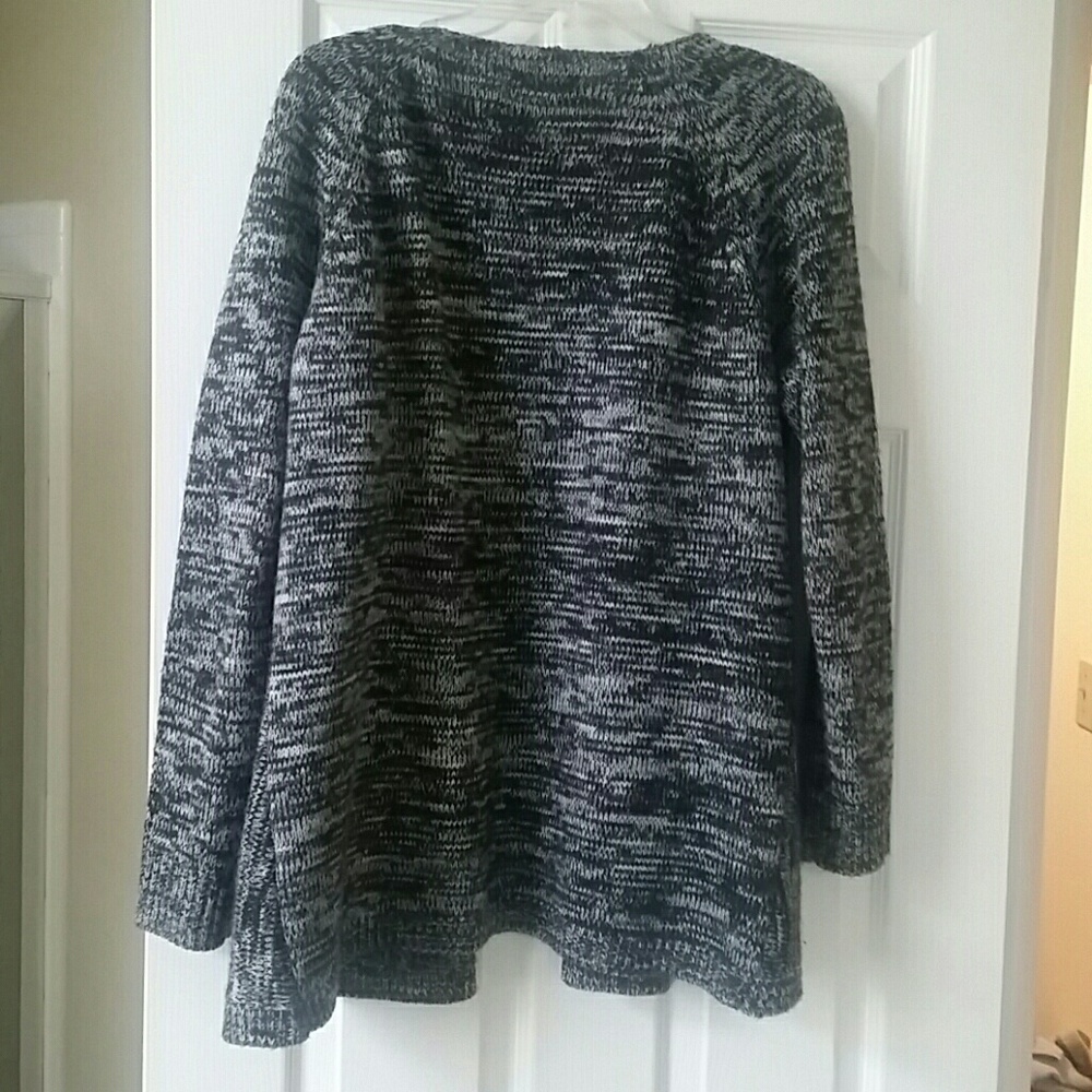Sweater - Picture 3 of 3